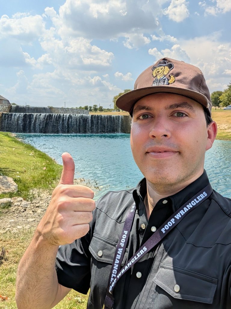 Poop Wranglers providing pet waste removal service in Morningstar, Aledo, TX